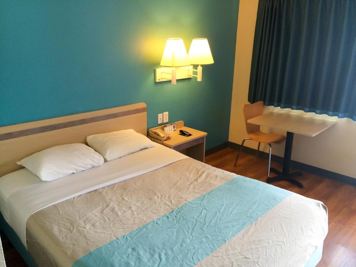 Motel 6 Fredericksburg, Va - North Экстерьер фото
