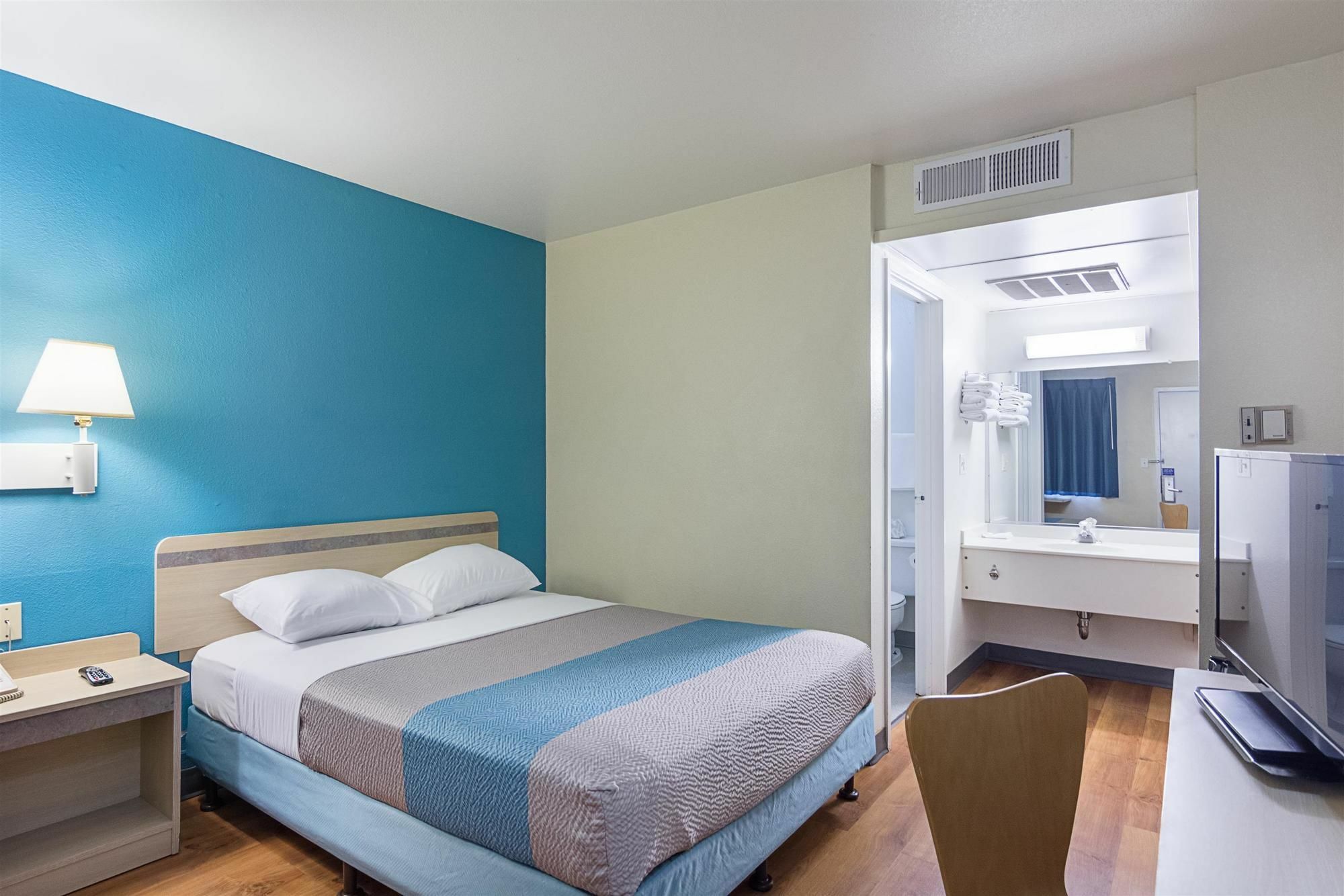 Motel 6 Fredericksburg, Va - North Экстерьер фото