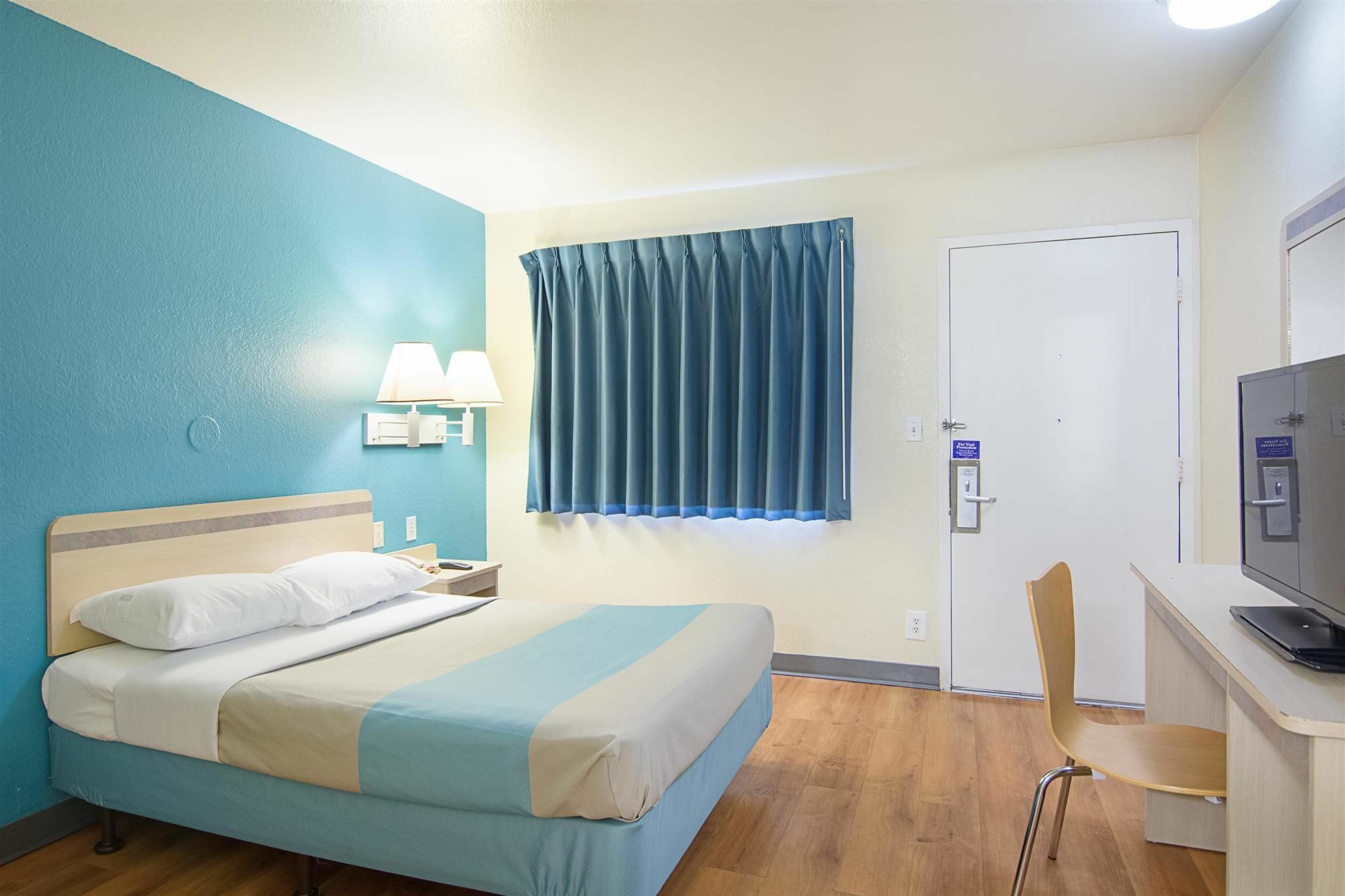 Motel 6 Fredericksburg, Va - North Экстерьер фото